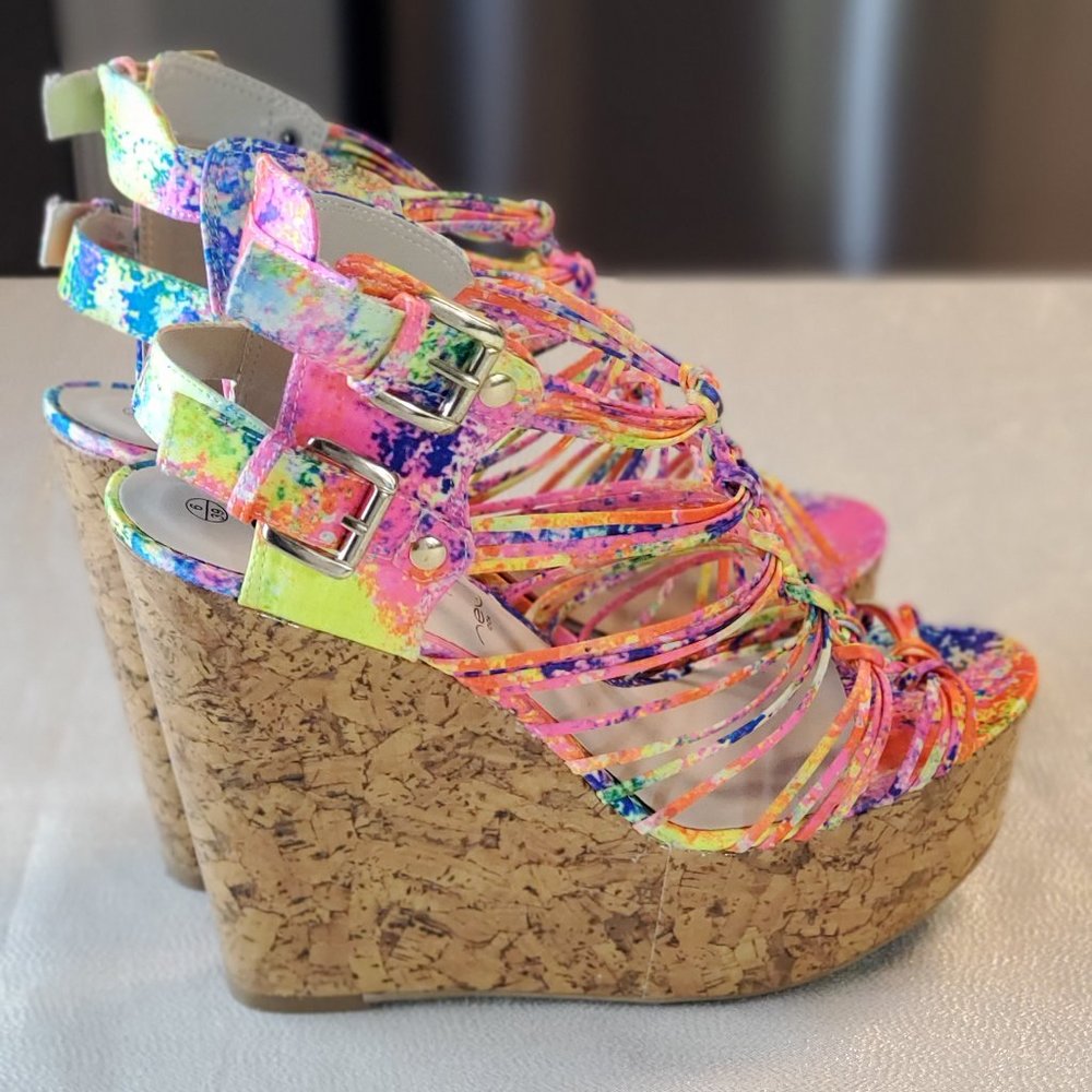 SOLD+×÷New Look - Your Feet Look Gorgeous Sandals